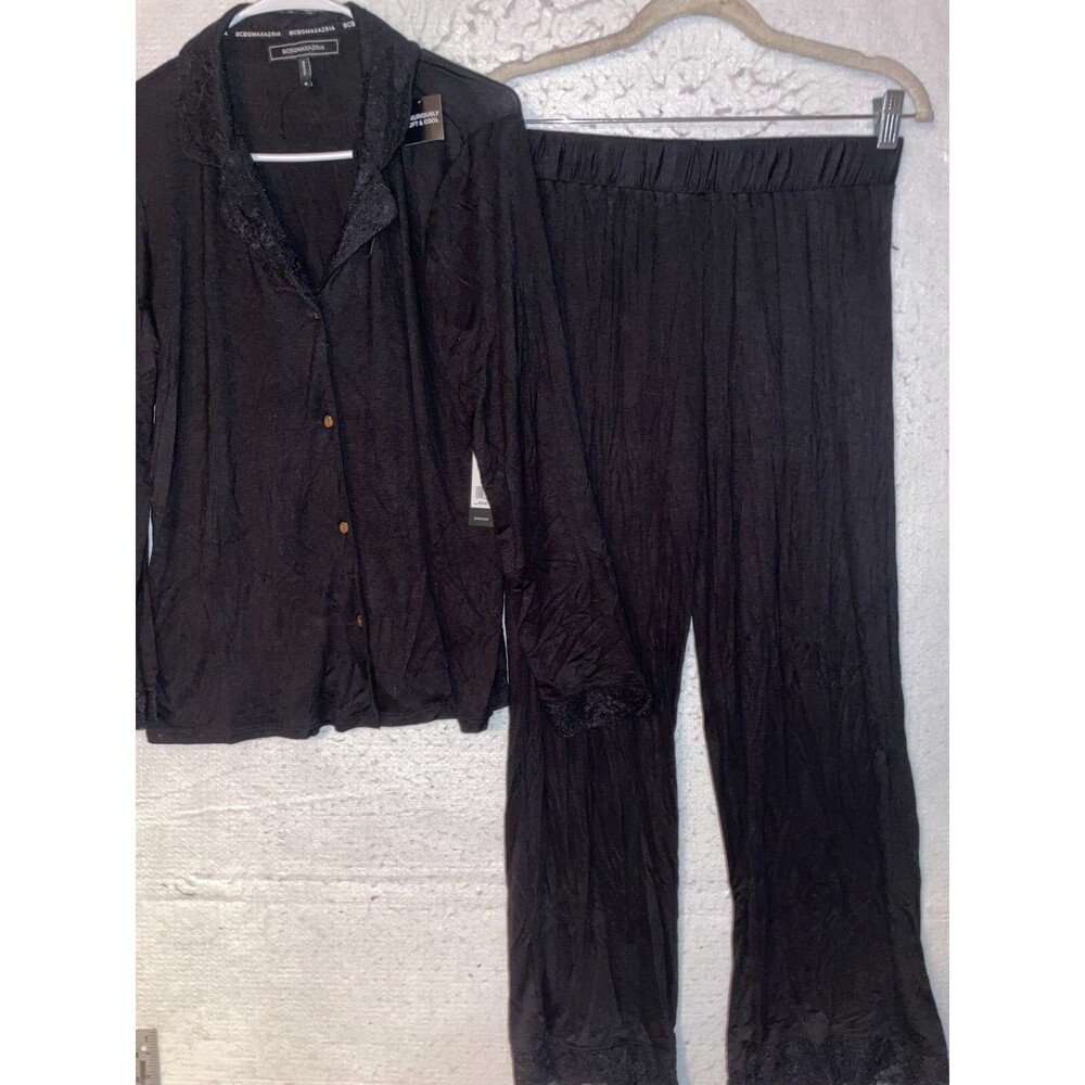NWT BCBG MAXAZRIA Pajama SET Womens M Long Sleeve Notch Collar Black Lace Knit